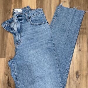 Abercrombie & Fitch Curve Love Straight Leg Jeans with Raw Hem